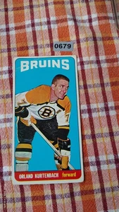 VINTAGE HOCKEY TOPPS TALL BOY 1964 TOPPS ORLAND KURTENBACH BOSTON BRUINS NO680 - Picture 1 of 3