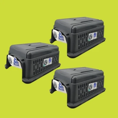 Lot of 3 Petmate Medium Pet Porter 532468 / 30-50lbs 32x22.5x24 In #1829 - Image 1 of 4