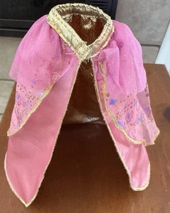 Mattel Barbie Corinne Doll 3 Three Musketeers skirt reverses to cape gold/pink - Picture 1 of 6