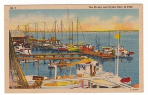 Shrimp & Oyster Fleet at dock vintage linen postcard - Picture 1 of 2