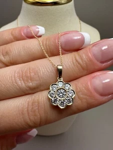 9ct Yellow Gold 1.03ct Lab-Grown Diamonds Flower Pendant&Chain LGSL10 - Picture 1 of 19