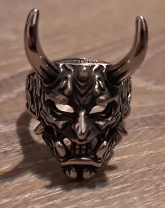 Anello in Acciaio Maschera Diavolo Giapponese Hannya Demon Oni Samurai Kabuki - Foto 1 di 4