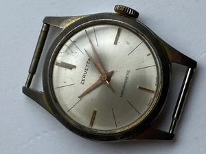 VINTAGE MEN WRIST WATCH FOR PARTS NOT WORKING ZERVETTA SWISS - Picture 1 of 9