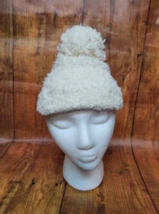 LEMON BEANIE HAT OS WHITE COZY AND WARM LEMON COLLECTIONS - Picture 1 of 6