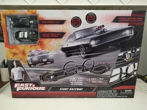 Dragon-i Toys Fast & Furious Stunt Raceway w/ Dodge Charger And Police Car - Picture 1 of 2