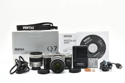 PENTAX Q7 Mirrorless SLR Digital Camera  w/5-15, 15-45 lenses Box Used Exc 5+ - Image 1 of 4