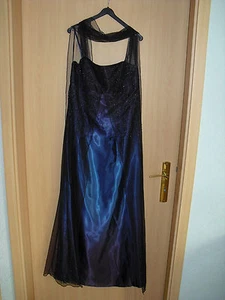 Abendkleid Hochzeit Feier Cocktail Abi Brautausstatter Fashion New York Paris - Bild 1 von 3