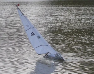 RC velero yate de vela 112 cm velero velero + control remoto juego completo RTR - Imagen 1 de 8