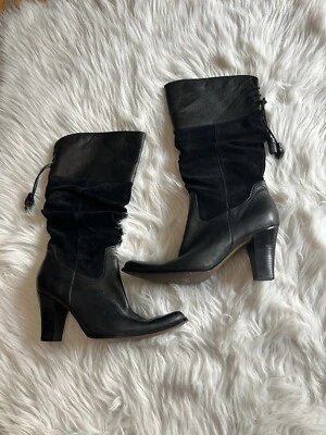 ANA Talla 9 Negro Cuero Gamuza Tacón Grueso Borla Espalda Encaje Botas Hasta la Rodilla DEFECTUOSAS Foto 1 de 4