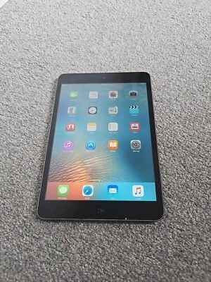 Apple iPad Mini 1st Gen A1432 7.9 Inch 12GB iOS Wi-Fi (Unlocked) - Space Grey - Image 1 of 4