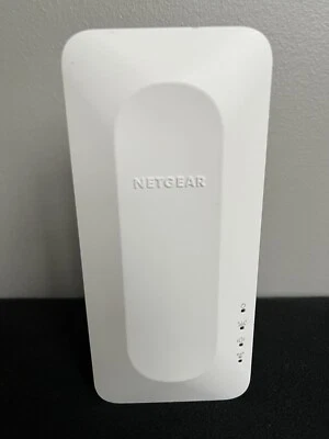 Netgear AX1600 4 Stream Wifi Mesh Extender Wifi 6 - EAX12-100NAS BOOSTER - Image 1 of 4