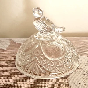 VTG Hofbauer BYRDES Clear Pressed Bird Lead Crystal - Round Lid For Footed Box - Picture 1 of 7