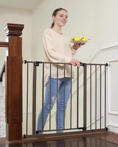 Innotruth 28,9-42,1" breites Babytor für Treppen 30" hoch Hundetore Türen braun - Bild 1 von 9