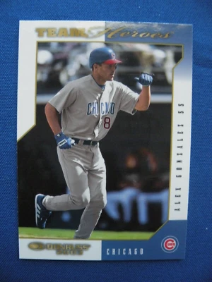 2003 Donruss baseball Team Heroes GLOSSY Alex Gonzalez Chicago Cubs #97 - Image 1 of 2