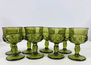 Juego de 8 copas verdes vintage Indiana Glass Kings Crown con huella digital alrededor de 1960 - Imagen 1 de 6