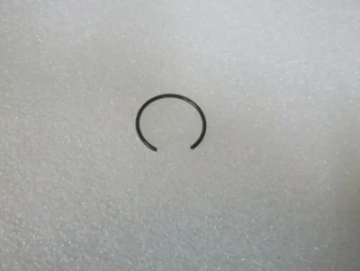 SUZUKI DR200SE DR 200SE CRANKSHAFT CIRCLIP GENUINE QTY2 09381-16001 - Image 1 of 4