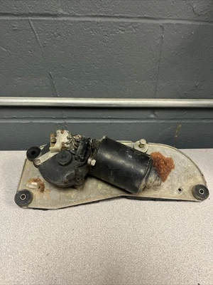1986-93 Mazda B2000 B2200 B2600i Wiper Motor Genuine OEM Works Tested - Image 1 of 4