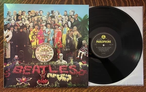 12" LP~ THE BEATLES SGT. PEPPERS~2017~PCS-7027~BOOKLET/INSERT/INNER SLEEVE~50TH! - Picture 1 of 16