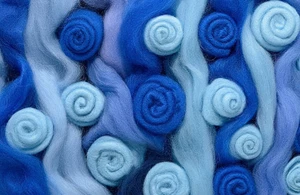 BLUE Wool Fiber Roving SAMPLER Merino 23 micron Soft wool top, Spin, Felt Craft - Picture 1 of 6