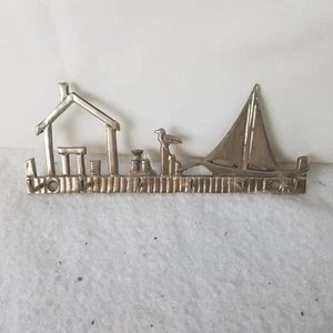 Vintage Messing Schlüsselhalter Haken Dock Szene mit Segelboot Wandhalterung mit Schrauben - Bild 1 von 6