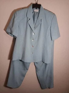 Koret 2 piece pant suit, women's size 14, Baby Blue, Short Sleeve EUC - Picture 1 of 8