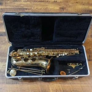 SAXOFÓN Y ESTUCHE RÍGIDO VINTAGE ACCORD ELKHART, IND USA REPUESTOS O REPARACIÓN - Imagen 1 de 11