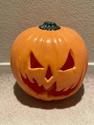 Trick Or Treat Studios HALLOWEEN 6 utilería de calabaza iluminada Foto 1 de 3