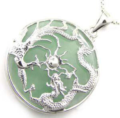 Ожерелье с подвеской из натурального светло-зеленого нефрита с изображением дракона феникса покрытое белым золотом - Изображение 1 из 4