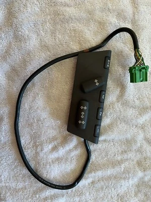 Переключатель питания переднего правостороннего пассажирского сиденья Volvo 9472716 C70 S70 V70 V70XC - Изображение 1 из 4