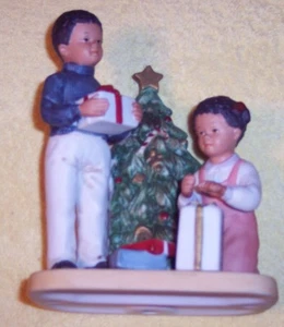 Homco Home Interior #8921 African American Kids Christmas Tree Figurine GUC - Picture 1 of 3