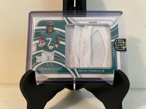2024 Panini Immaculate Brian Thomas Jr - GUANTES - RC/5 - Imagen 1 de 2