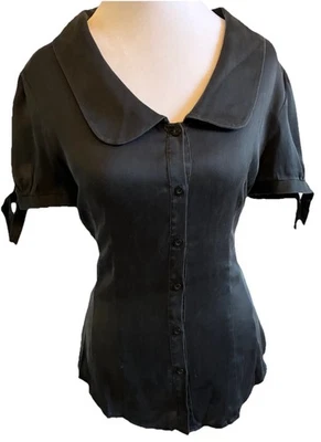 Blusa Y2K Bebe Negra Seda Caprichosa Top Clásica SteamPunk Emo Cintura Ajustada M Foto 1 de 4