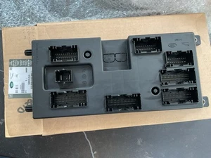 Land Rover Discovery 5 BCM Body Control Module 3.0 Diesel 2017-24 JPLA-14F041-BK - Picture 1 of 3