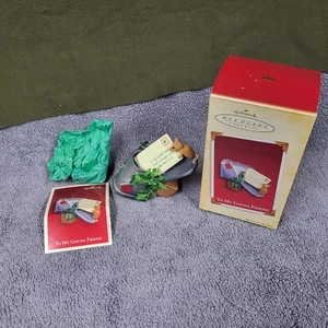 VINTAGE 2005 HALLMARK KEEPSAKE "TO MY GOUDA FRIEND" ORNAMENT - - Picture 1 of 6