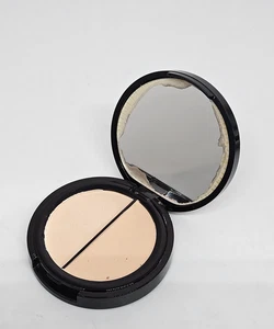 Eve Pearl Dual Salmon Concealer FAIR .16oz/4.5g (MIRROR FLAWED) - Picture 1 of 4