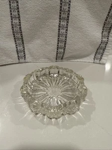 Vintage Hasel Atlas Satz Aschenbecher geriffelt rund Klarglas Mid Century Modern - Bild 1 von 9