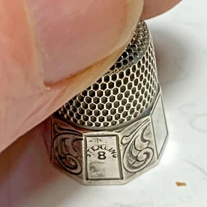 Vintage Sterling  Thimble (  Simons Bros Co. )  .   ID. Number 897 - Picture 1 of 4