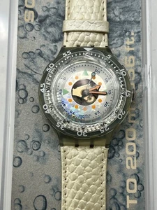 Uhr SWATCH Scuba PEARLSHELL (SDK118)-NEU/NOS-Strass-Weiß-Leder-SUPER RABATT %%% - Bild 1 von 4