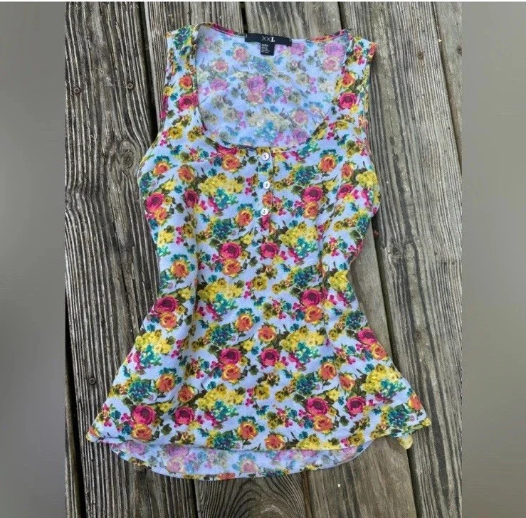 Camiseta sin mangas vintage para mujer Y2K XXI Forever 21 azul y arco iris floral talla mediana Foto 1 de 4