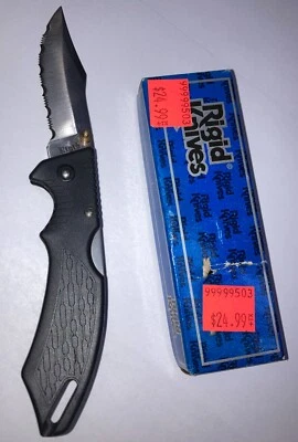 RG64 Rigid Folding Knife-Full Serrated Blade w/Pocket Clip (Kit Rae) - Image 1 of 4