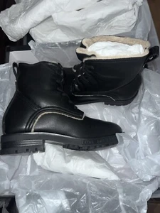 Nuevos botines Love Moschino con cordones talla 3 - Imagen 1 de 11