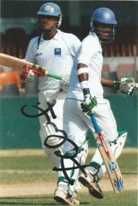 SRI LANKA CRICKET: DINESH CHANDIMAL SIGNED 6x4 TEST ACTION PHOTO+COA - Picture 1 of 1