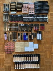 ARTDECO Mega lotto oltre 250 pezzi prodotti trucco pennelli rossetto e molto altro - Foto 1 di 14