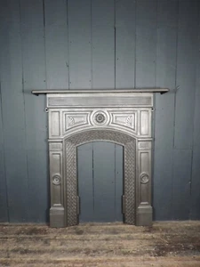 Antique Victorian Cast Iron Fireplace (NMD 231) - Picture 1 of 3