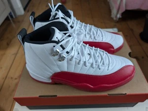 Air Jordan 12 Retro Cherry 2023 (CT8013-116) UK 10 / US 11 - Foto 1 di 6