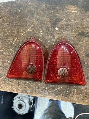 Chevrolet Bel-Air 1955 lente de luz trasera, 5945878, fabricante de equipos originales, guía Ri-55, original, usado Foto 1 de 4