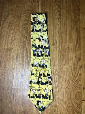 Corbata de cuello amarilla vintage Snoopy Charlie Brown Franklin Schroeder Linus Peanuts Foto 1 de 3