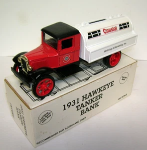 Ertl USA Diecast 1931 Hawkeye Tanker Truck Bank 1/34 1993 7,25" L Coastal mit Box - Bild 1 von 9
