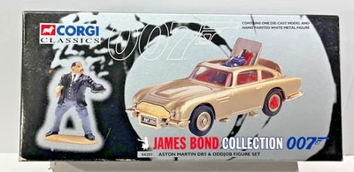 1997 CORGI CLASSICS JAMES BOND 007 ASTON MARTIN DB5 GOLD W/ ODDJOB FIGURE 1:43 - Image 1 of 4