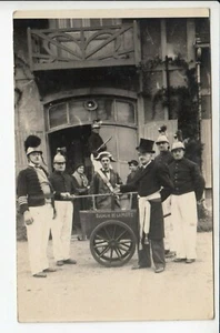 CPA SAINTE EULALIE EN BORN 40 - SPECTACLE DE LA MARE POMPIER MAIRE 1900 ~D32 - Imagen 1 de 2